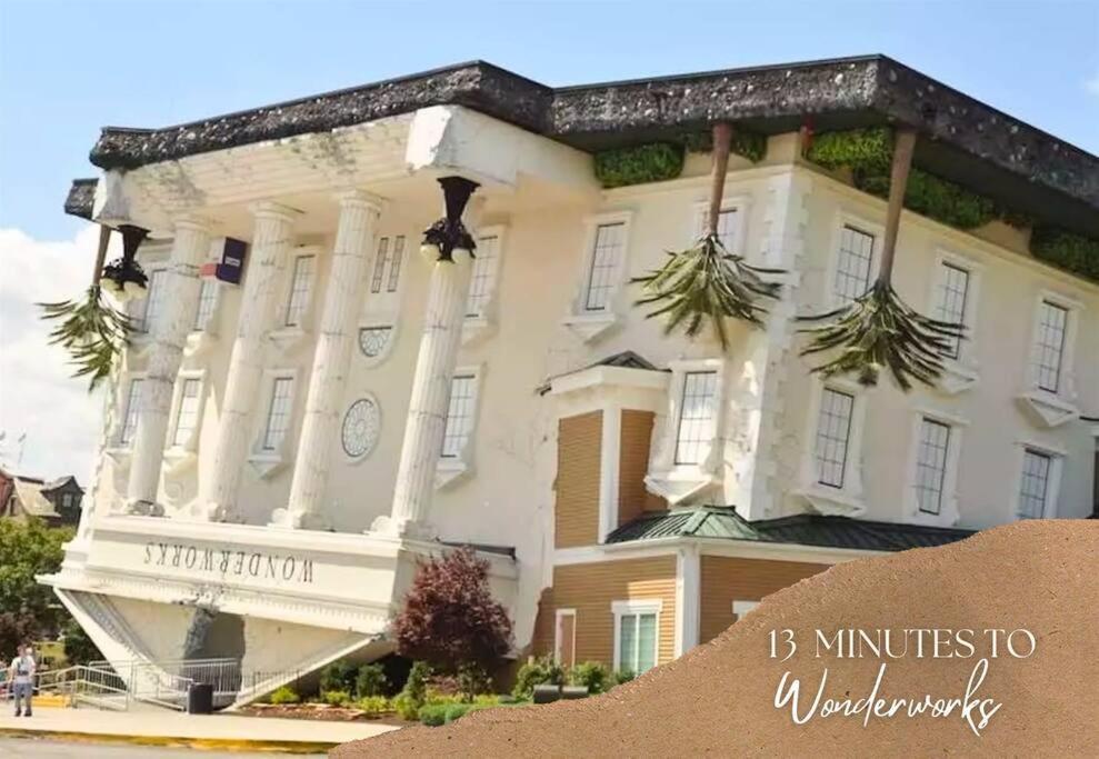 Willow Trace: Family Retreat, Hot Tub, Gaming! Pigeon Forge Bagian luar foto