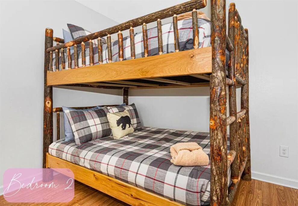 Willow Trace: Family Retreat, Hot Tub, Gaming! Pigeon Forge Bagian luar foto